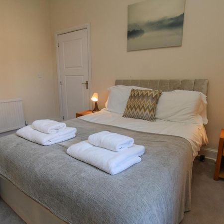 4 Normanby Terrace Villa Уитби Екстериор снимка