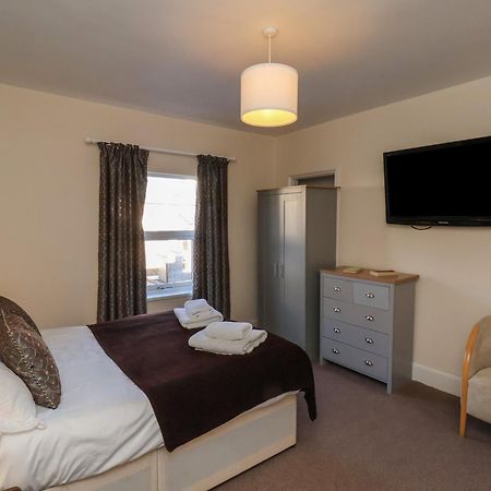 4 Normanby Terrace Villa Уитби Екстериор снимка