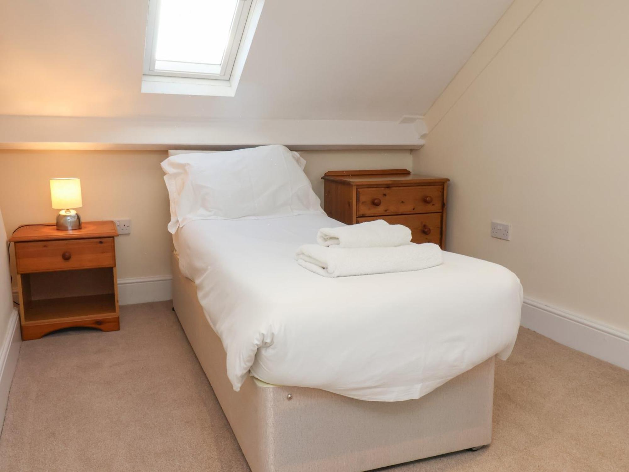 4 Normanby Terrace Villa Уитби Екстериор снимка